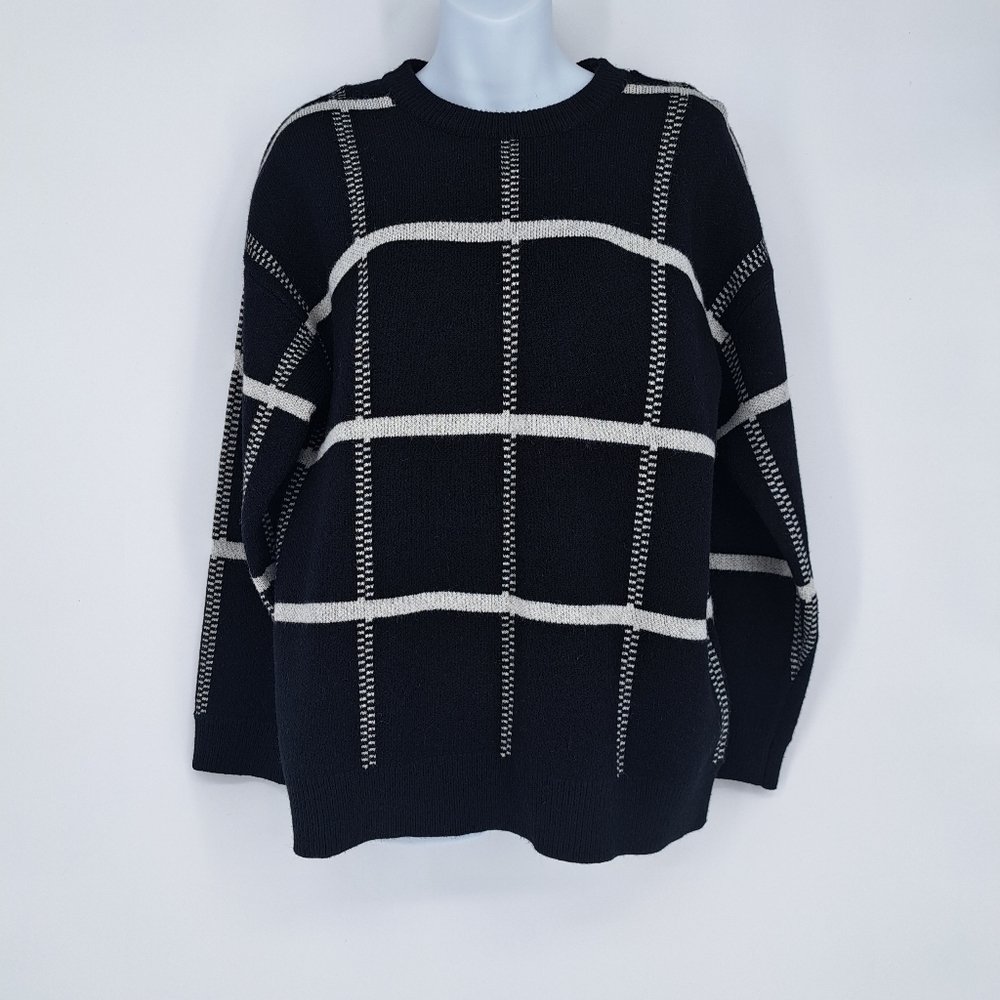 Loved‎ + Adored Black White Window Pane Plush Pop Over Sweater Size Small